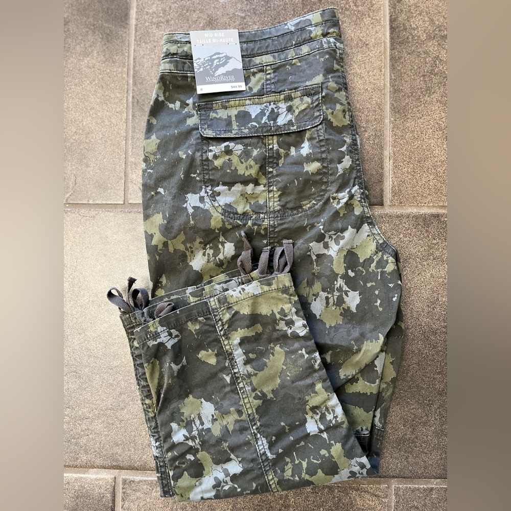 Windriver pants capris crops size 8 camouflage mid rise green grey trousers - Picture 3 of 11